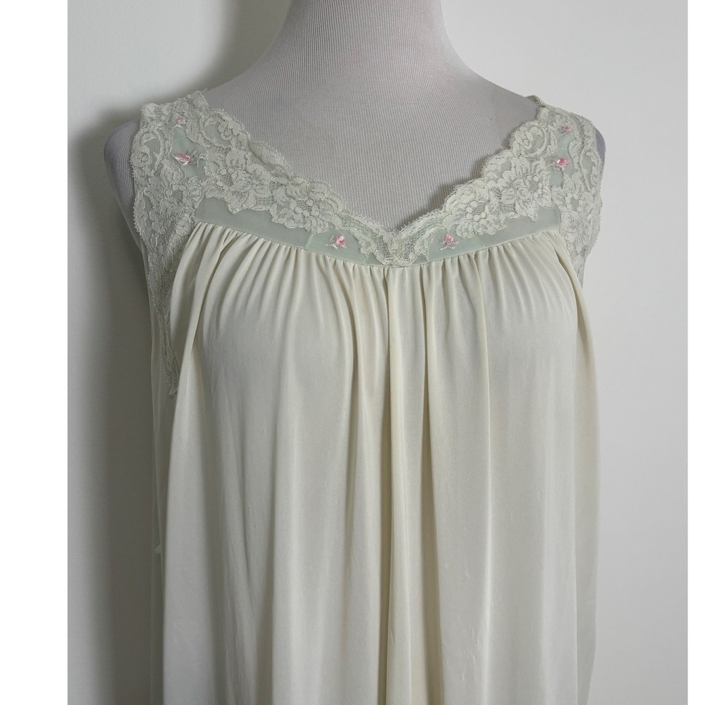 Shadowline Vintage Full Length Nightgown Large Ivory Lace Floral Embroidered